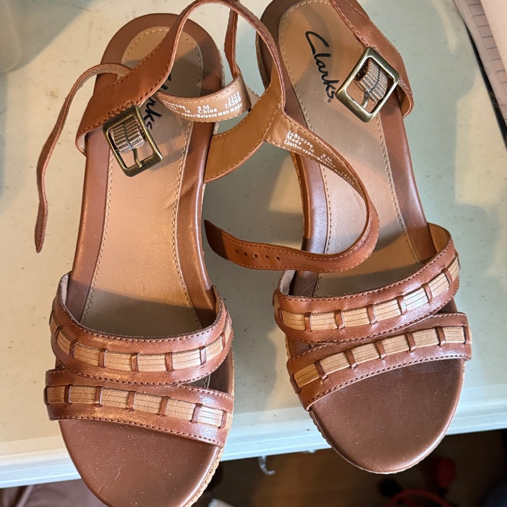 Clarks Women's Brown Woven Sandals